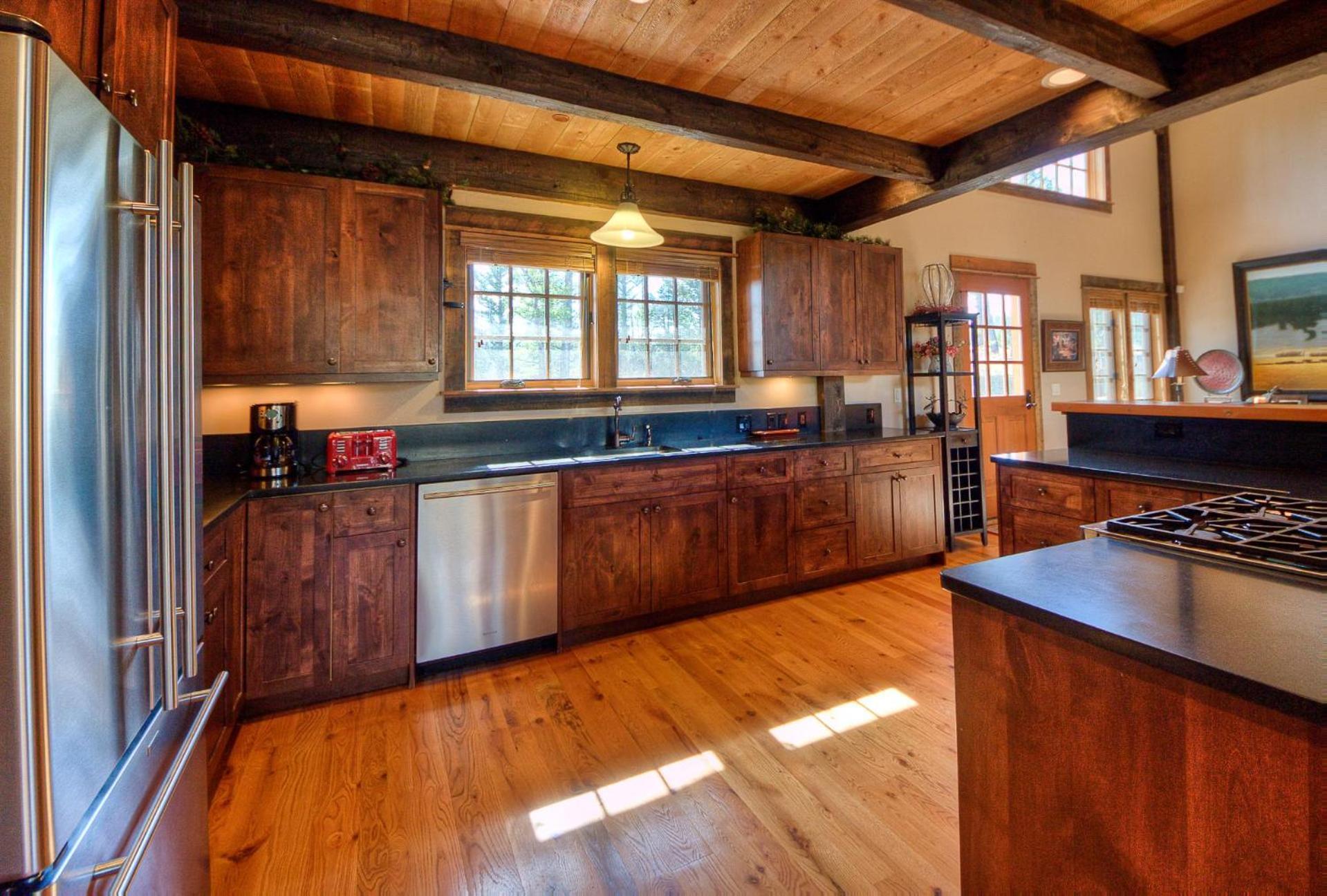 Antler Ridge Lodge بيغ سكاي المظهر الخارجي الصورة
