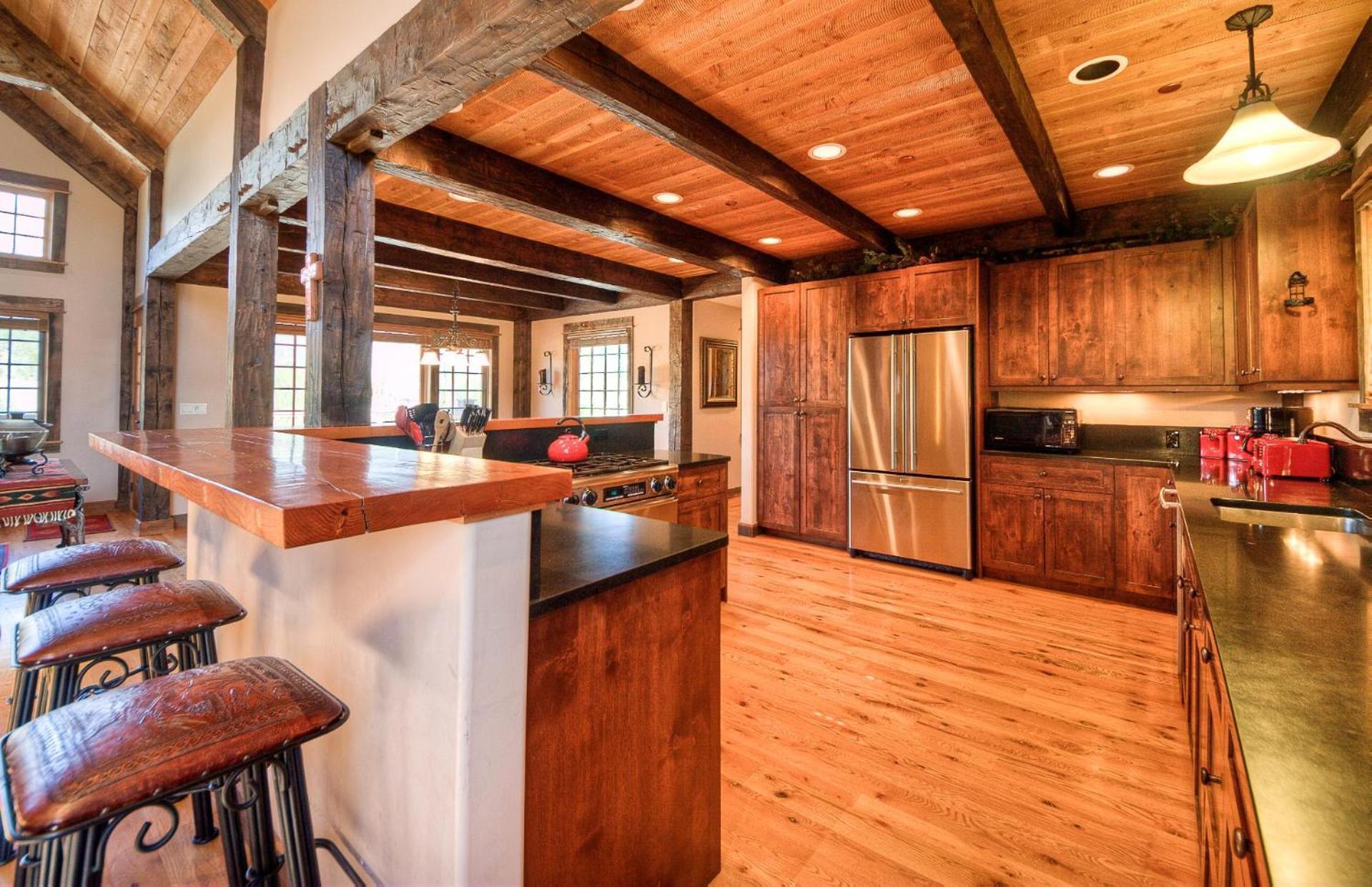 Antler Ridge Lodge بيغ سكاي المظهر الخارجي الصورة