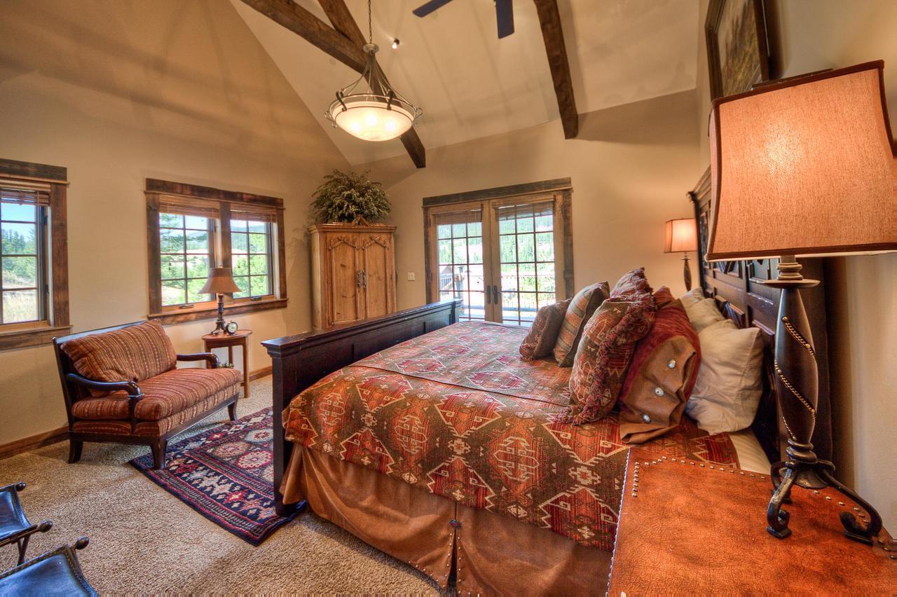 Antler Ridge Lodge بيغ سكاي المظهر الخارجي الصورة