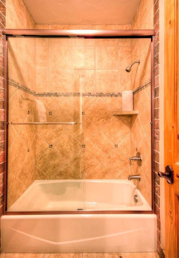 Antler Ridge Lodge بيغ سكاي المظهر الخارجي الصورة
