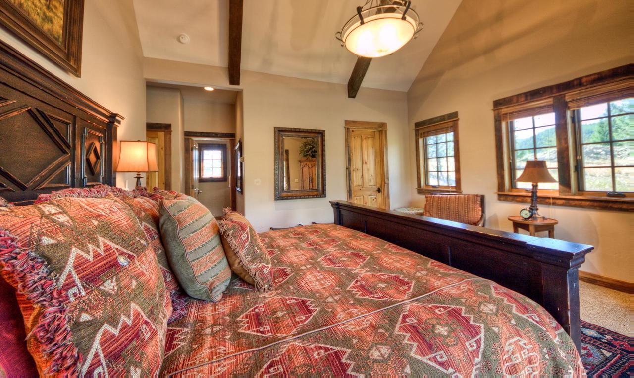 Antler Ridge Lodge بيغ سكاي المظهر الخارجي الصورة
